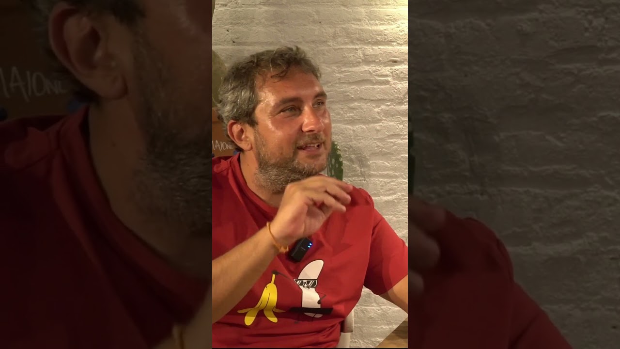 Il giro dell'economia #italianiallestero #standupcomedy #standup #podcast #comedy #barcelona #lavoro