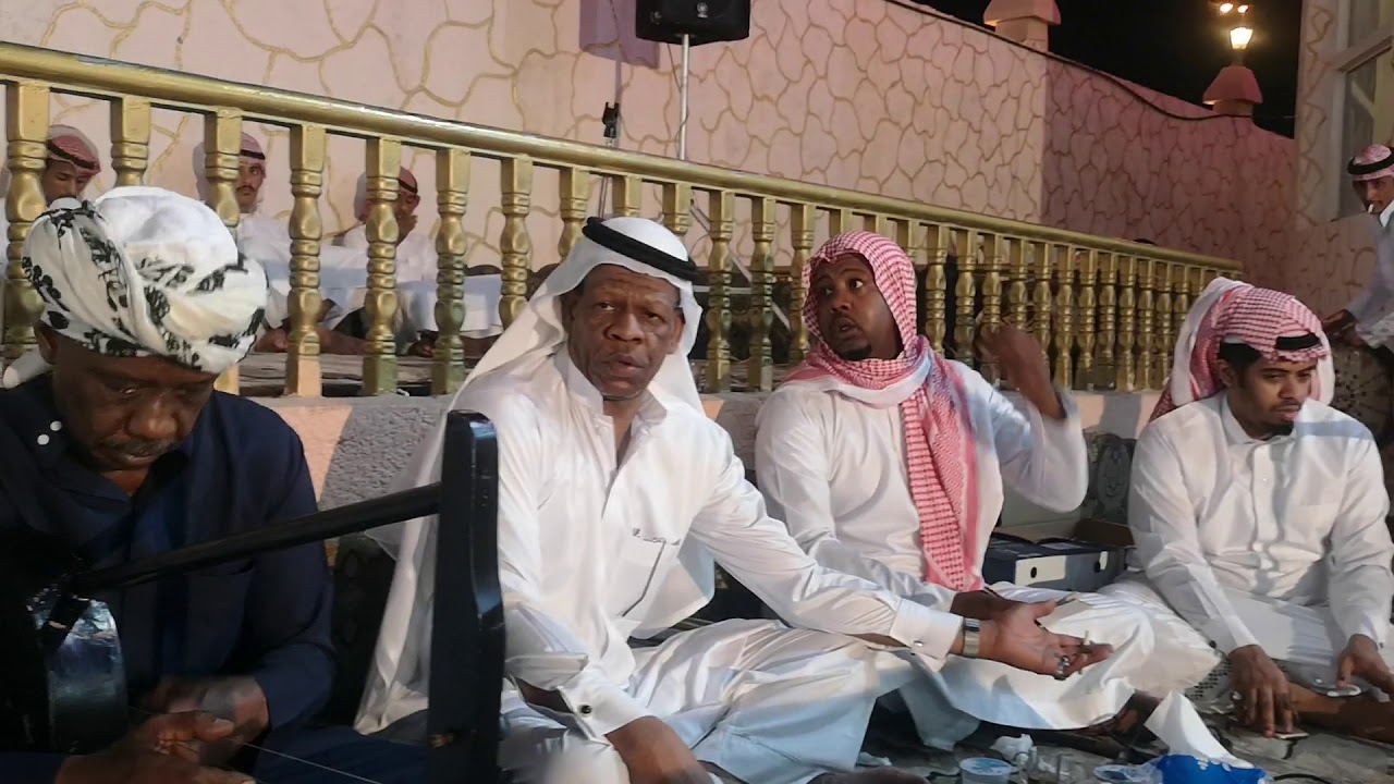 بس حط السماعه واسمع الأخطبوط القبص والبرق فهد حميدان والعندليب وذياب الصلاة على النبي 💥 💥💥