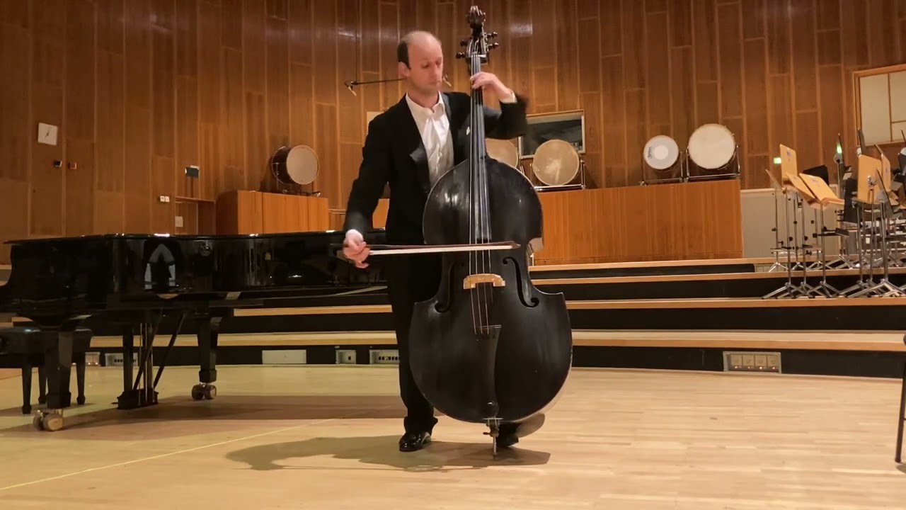 Josef Semeleder plays  H.K. Gruber cadenza Dittersdorf 2 movement