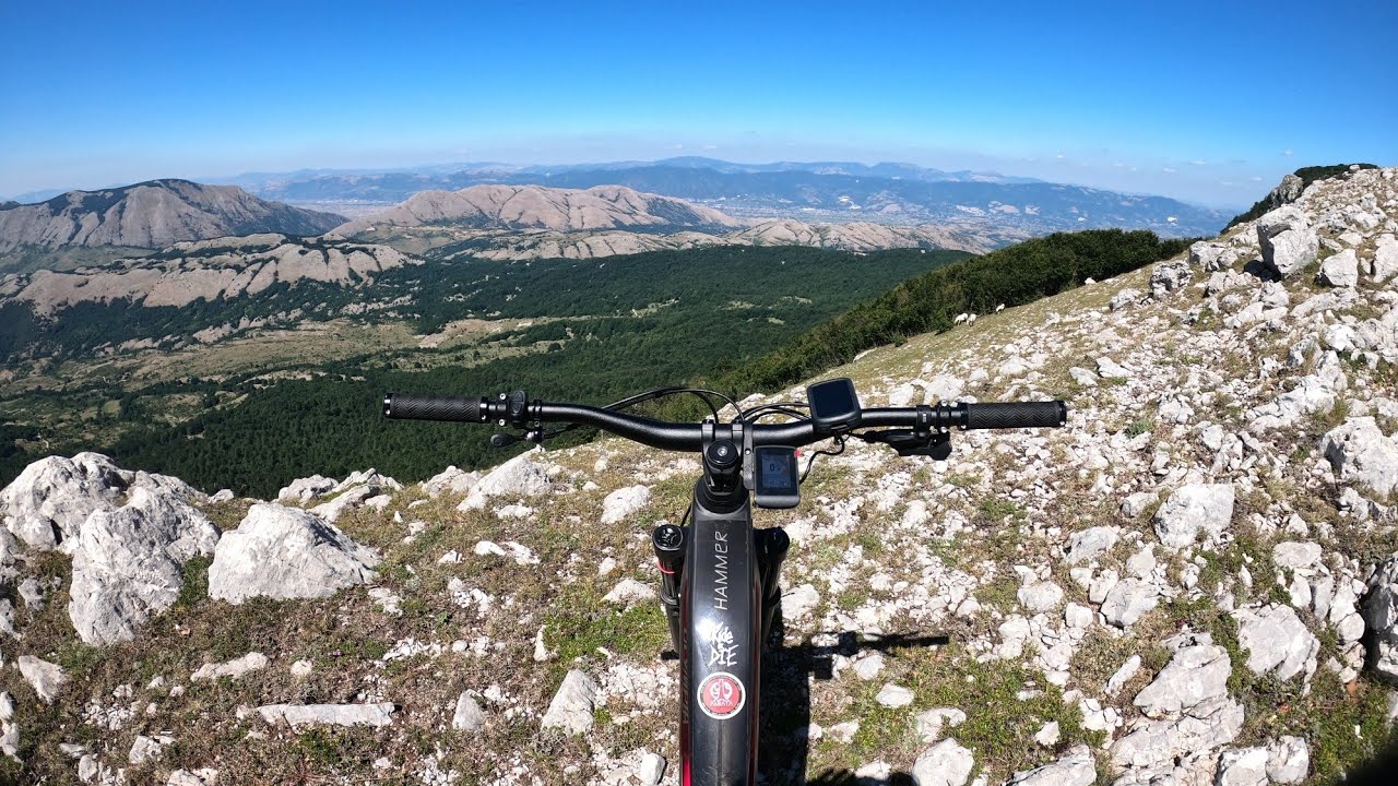 Monte Cervati 1899 m.s.l.m - LA VETTA PIÙ ALTA DELLA CAMPANIA 