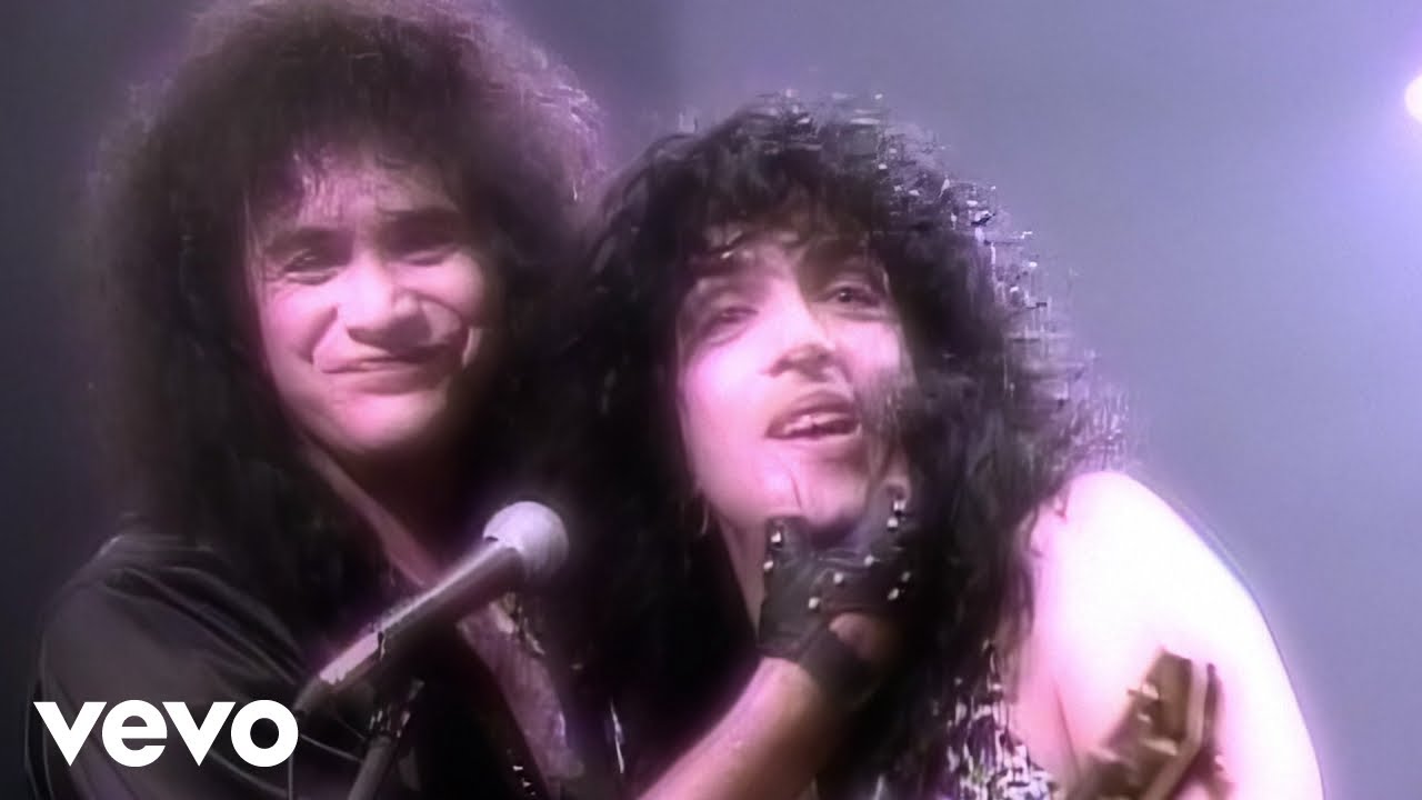 Kiss - Rise To It