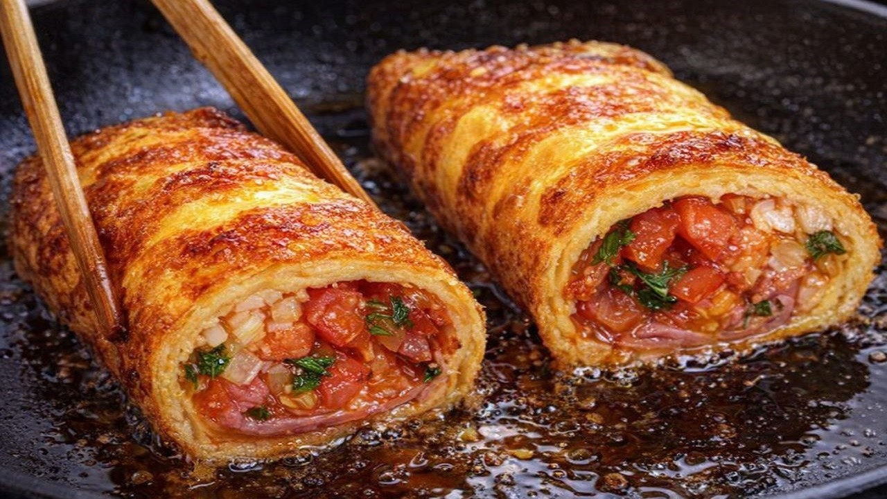 Просто полейте бекон яйцом! Это любимый и самый вкусный рецепт моего мужа!