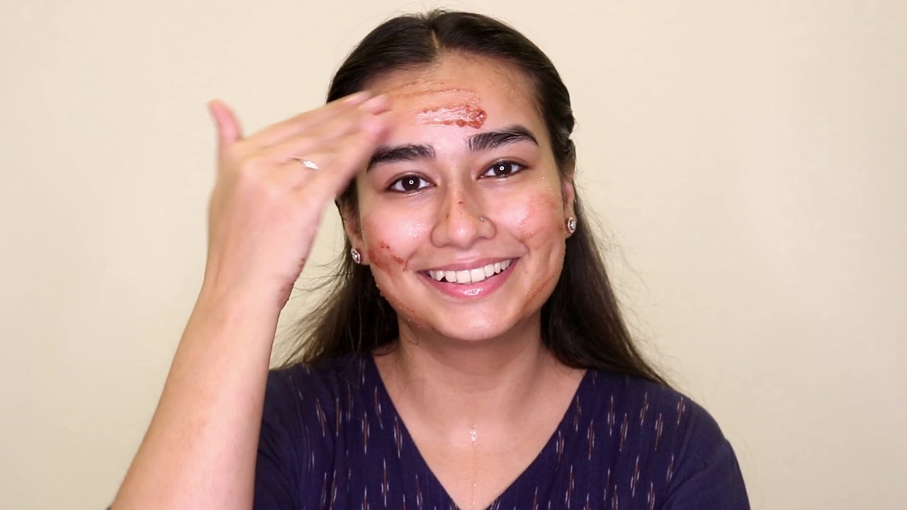 Natural Face Scrub for Glowing Skin - Saffron, Rose & Australian Sandalwood | Juicy Chemistry
