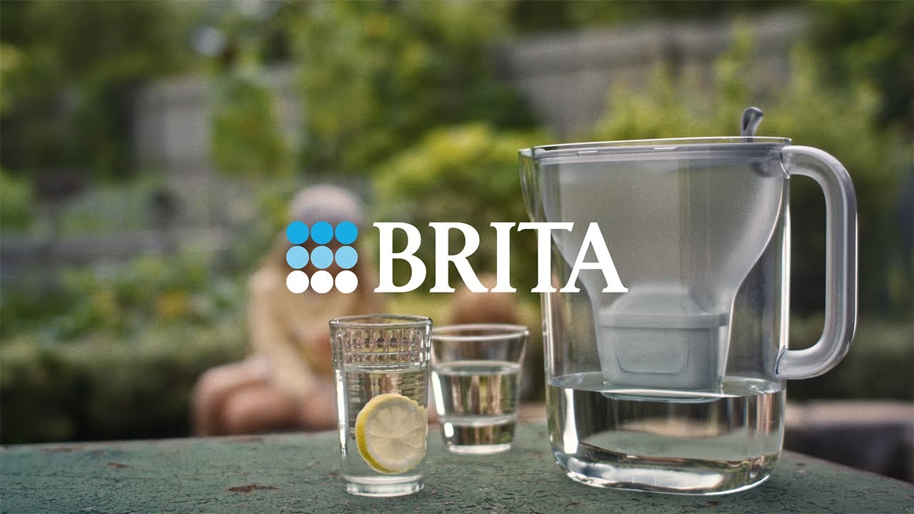 BRITA - Adi&oacute;s, agua embotellada. Hola, agua filtrada (Bee Hotel Style - Bumper)