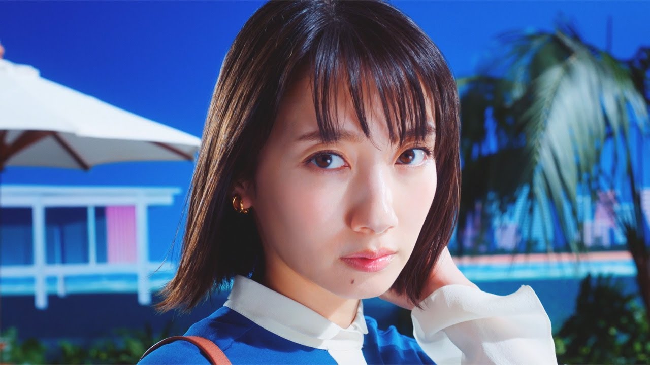 波瑠、クールな視線にドキッ！成海璃子＆山本舞香とゴジラのテーマ曲で登場？　MEDULLA新CM「MEDULLA シティポップビューティーズ篇」