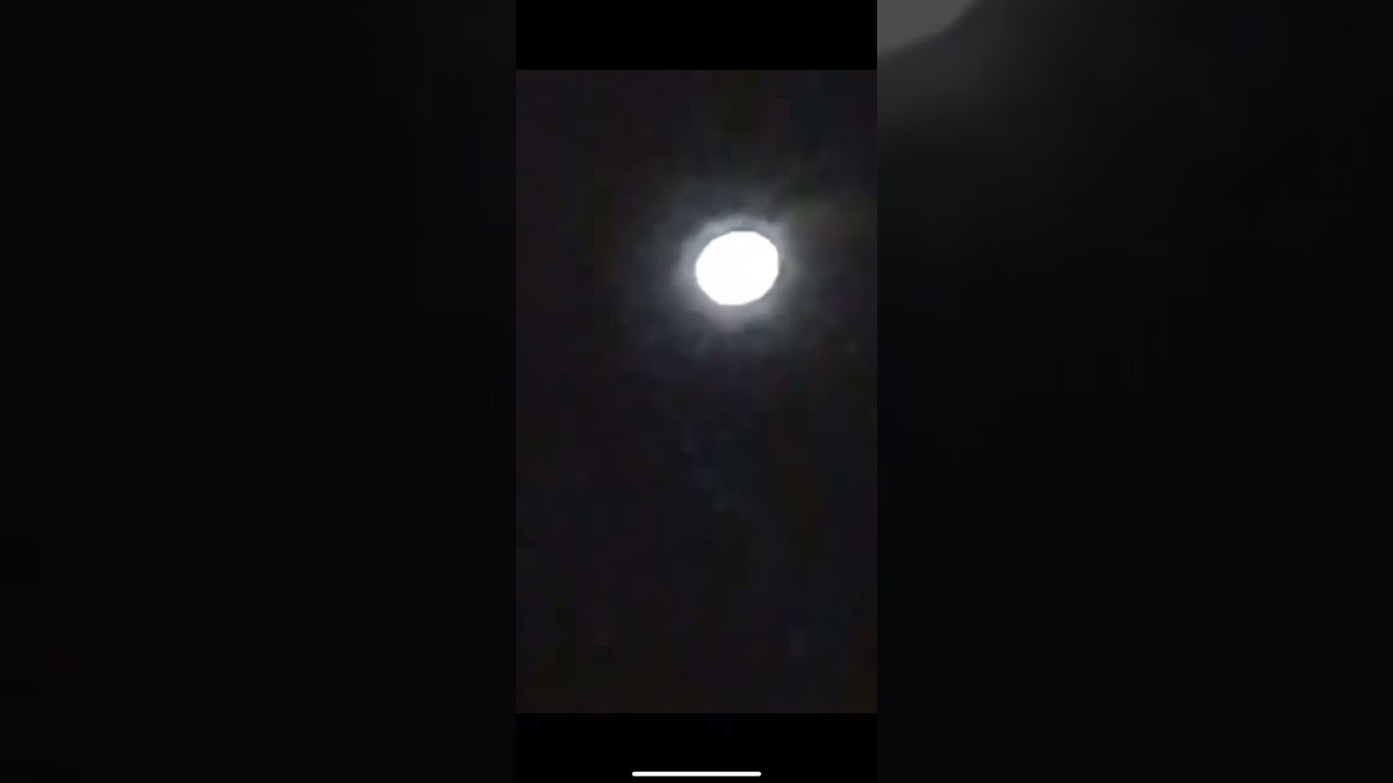 Strange pulsating orb 