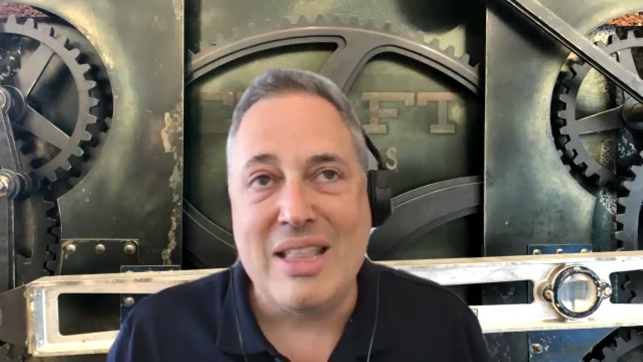 Product Hooks + Distribution Tricks (Why You Need Em) &mdash; David Sacks on Starting Greatness