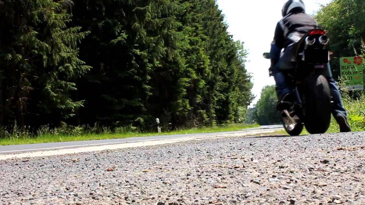 Triumph Daytona 675 with Shark Soundcheck  fly-by HD!
