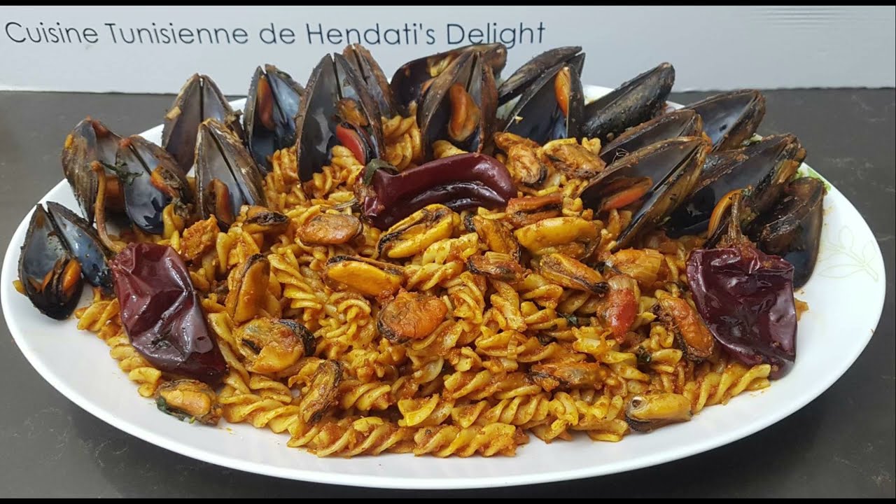 Macaroni au moule recette facile et délicieuse  مقرونة بالمحّار
