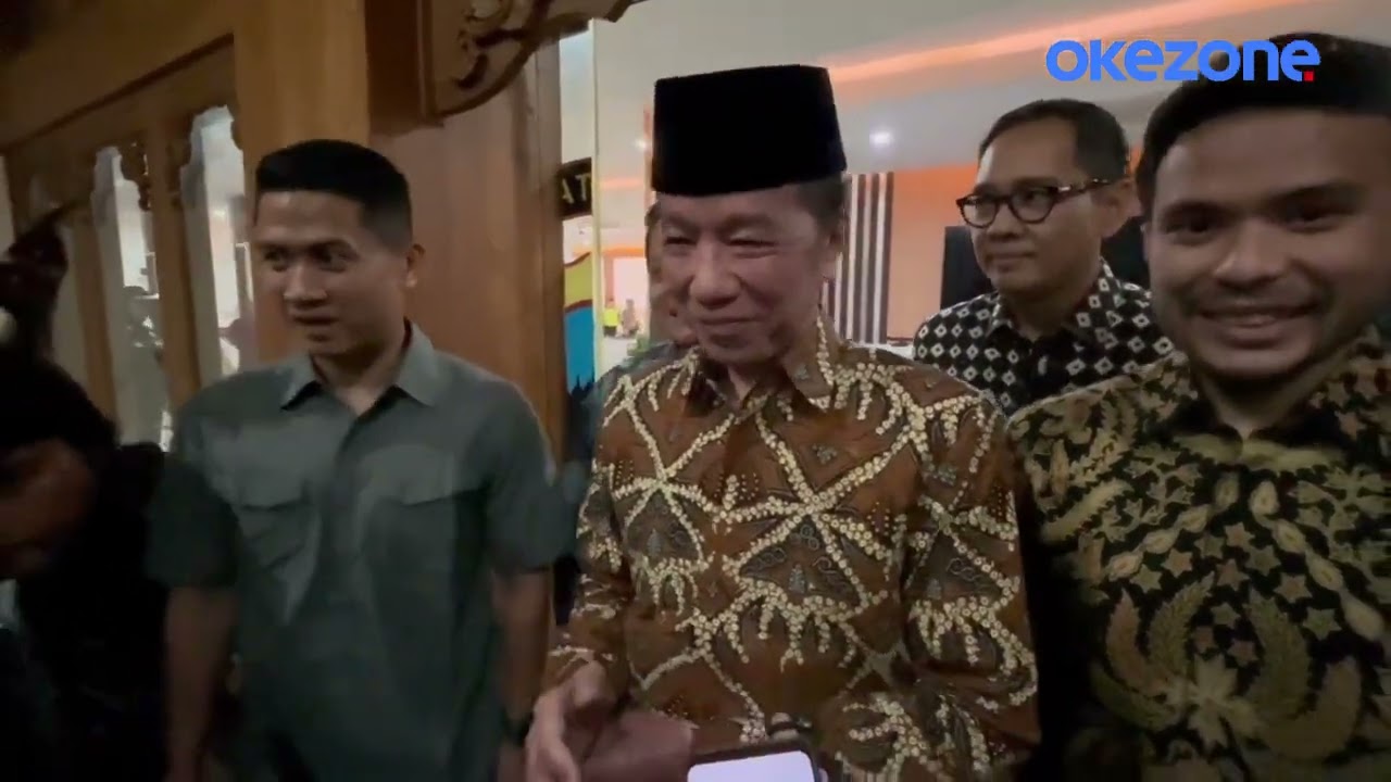 Jokowi Sudah Tak Sakti Lagi Kata Kuasa Hukum Bonatua Maknai Kedatangan ke Polisi | Trijaya Update