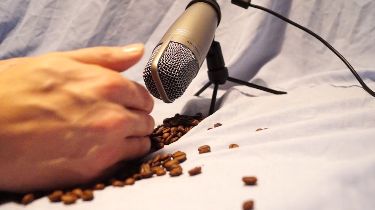 0007 [ASMR] Dropping coffee beans next to the microphone - No Talking