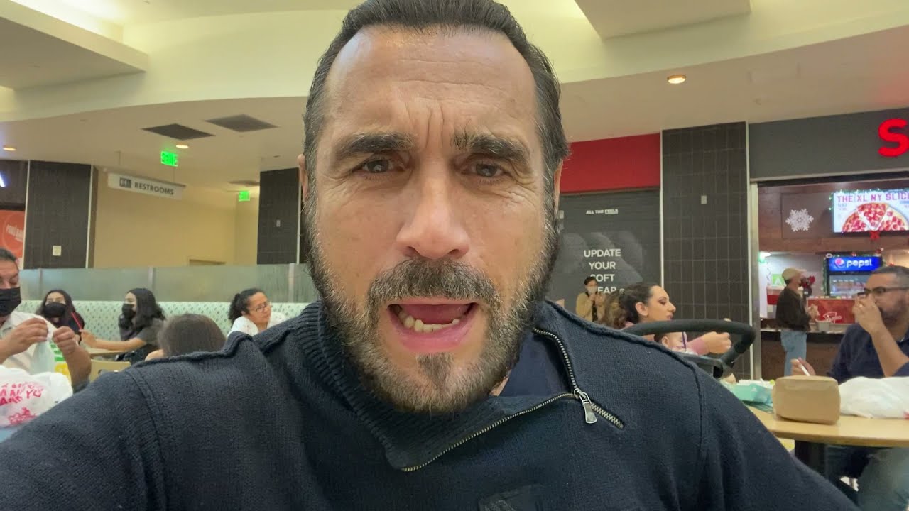 Food Courts | Adrian Paul's Random Thoughts