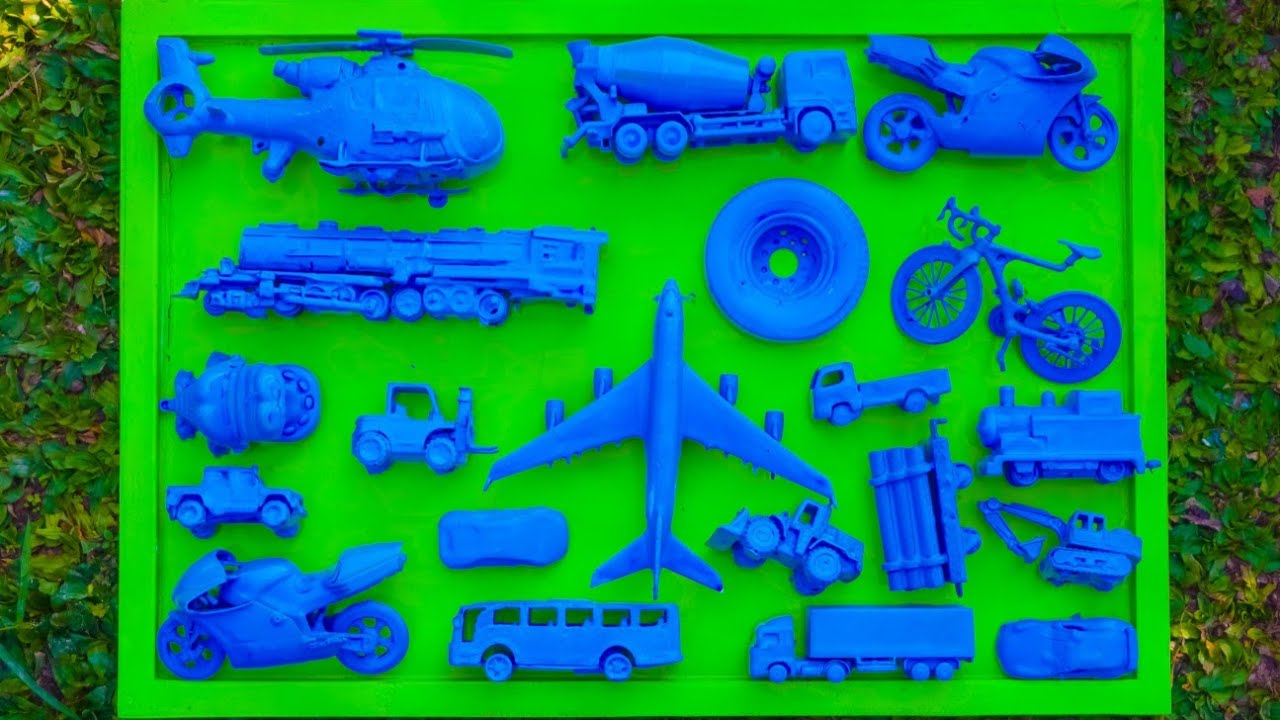 Membersihkan Mainan Mobil Balap, Truk Molen, Bus telolet, Kereta Api, Forklift, Excavator.