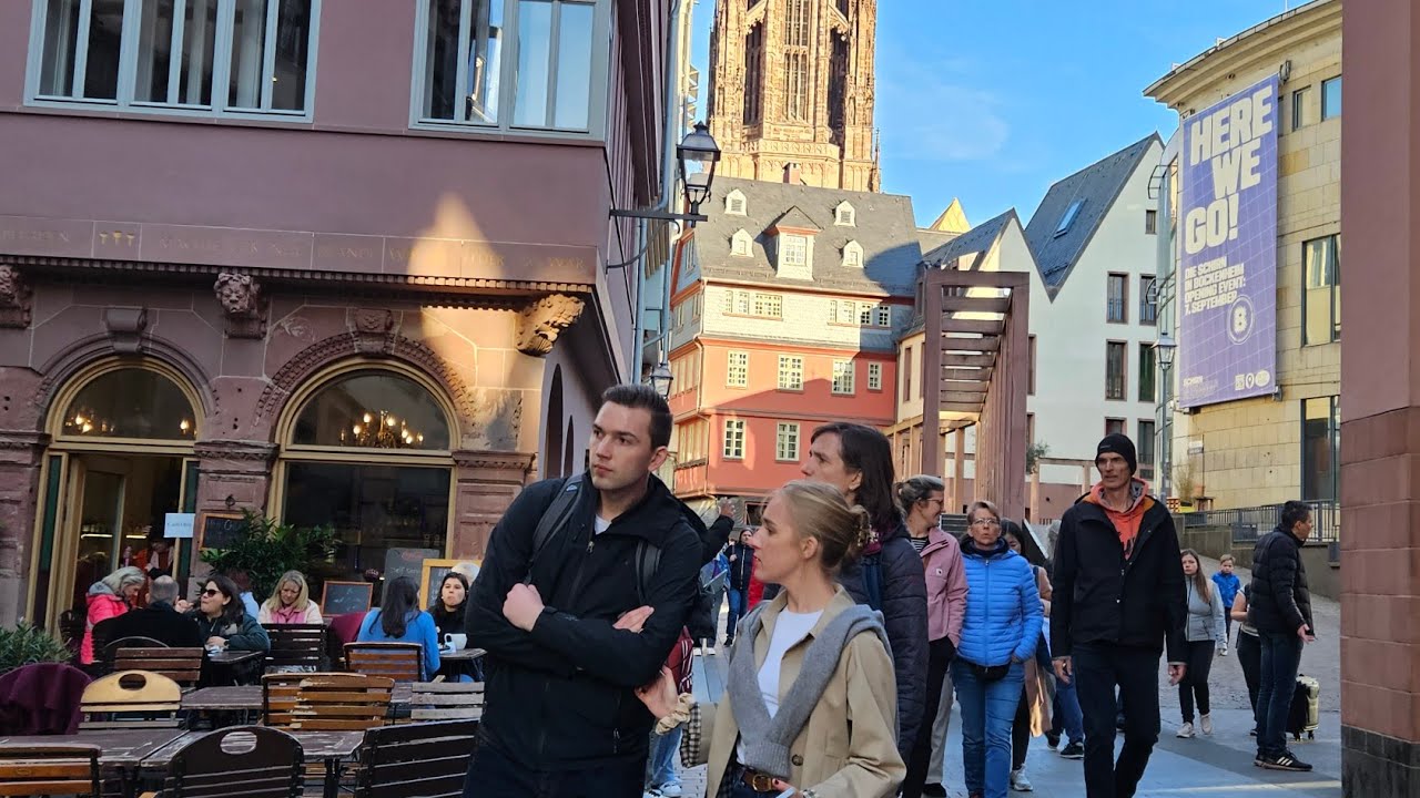 FRANKFURT/GERMANY/An autumn stroll through Altstadt/Neue Altstadt