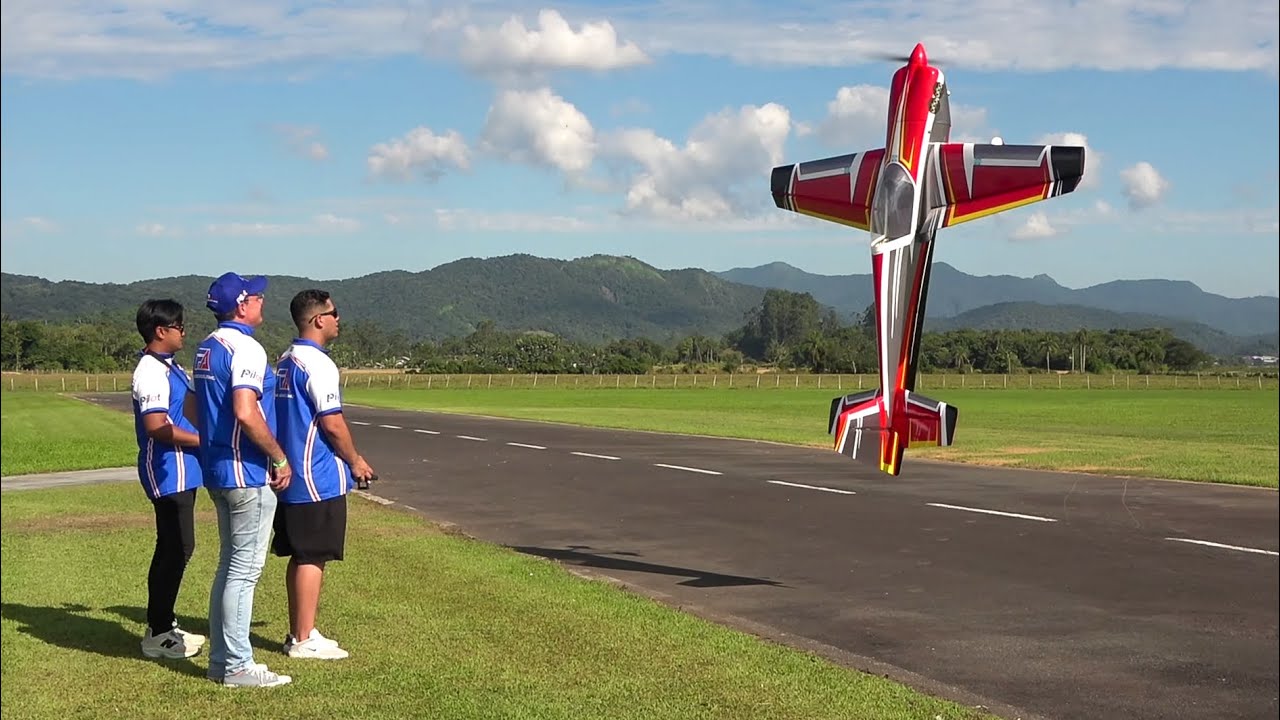 Pilot-RC Slick 103” Flown by Eduardo Barreto | FESBRAER 2025