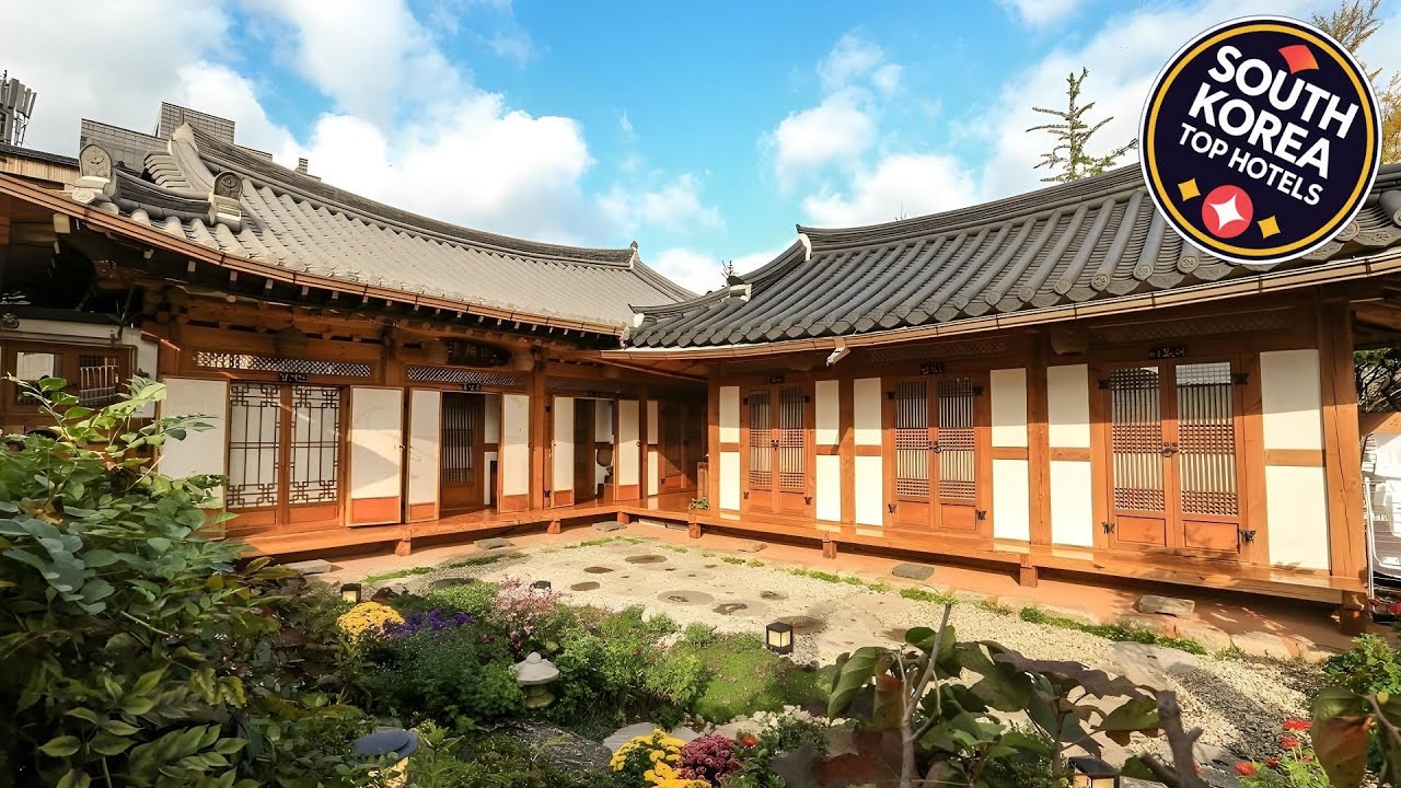 Jeonju Hanok Maeul Hanok Gotek Bugyeongdang | Jeonju-si, South Korea | Hotel Review 🏨