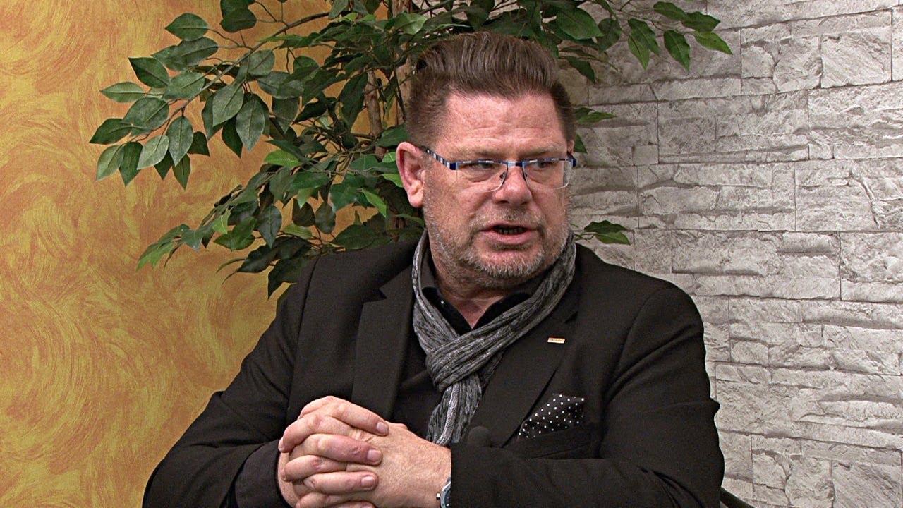 PUNKTum Zu Gast: Uwe Ritzmann - GF HALLOG GmbH