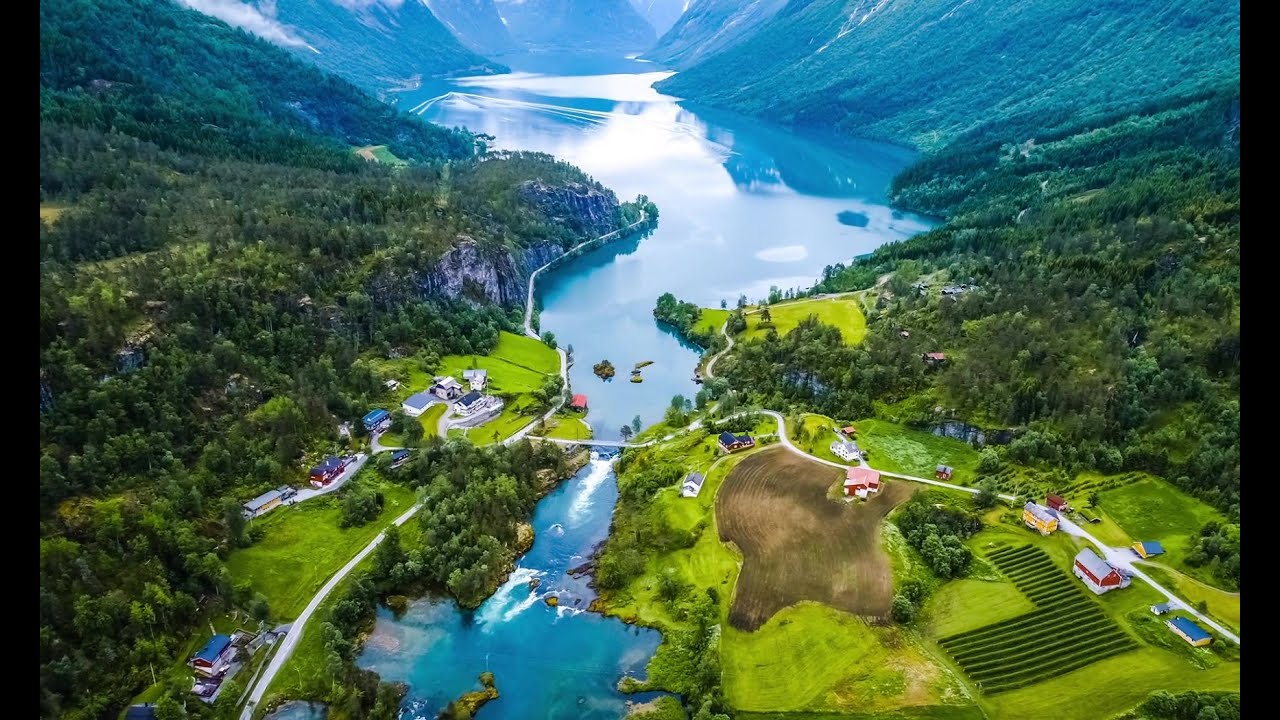 Oppe i Norge - fra CDen der sad to katte på et bord  - Lars Stryg Band