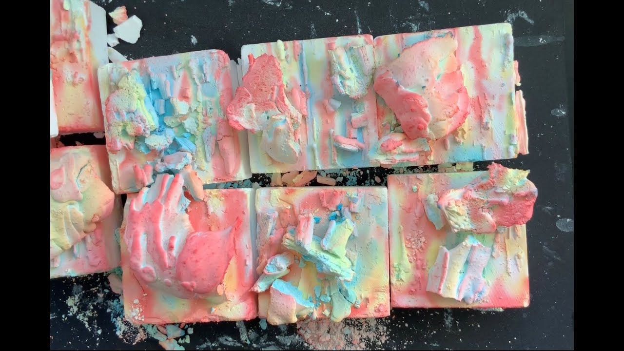 Gymchalk with Gymchalk paste: crush and powder play