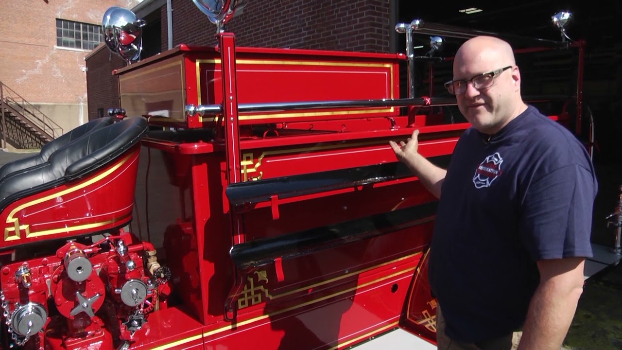 1935 Maxim Fire Engine - Full Restoration