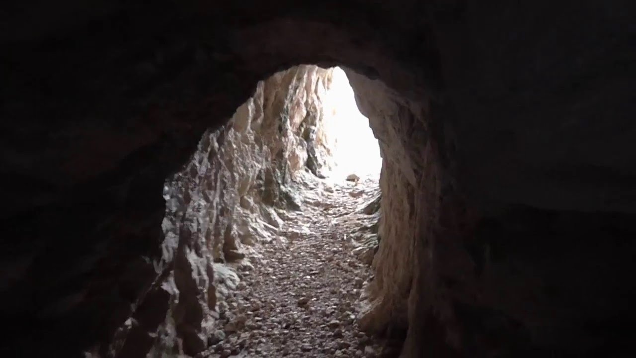 CUEVA DEL OCRE   Sierra de Fontcalent - Alicante