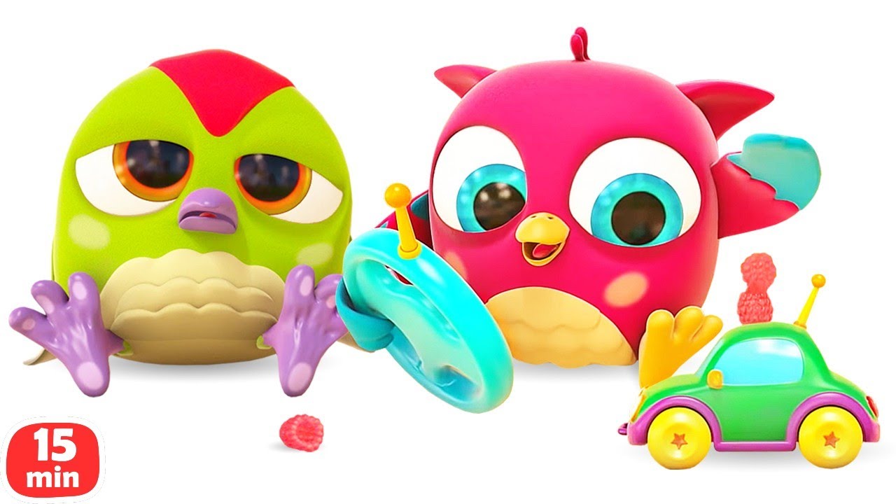 Kartun bayi tentang Hop Hop si Burung Hantu. Burung kecil bermain dengan kendaraan untuk anak
