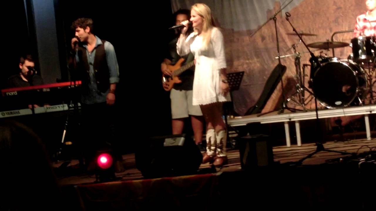 Laura van den Elzen und Mark Hoffmann live beim Country Meeting Rhein-Sieg