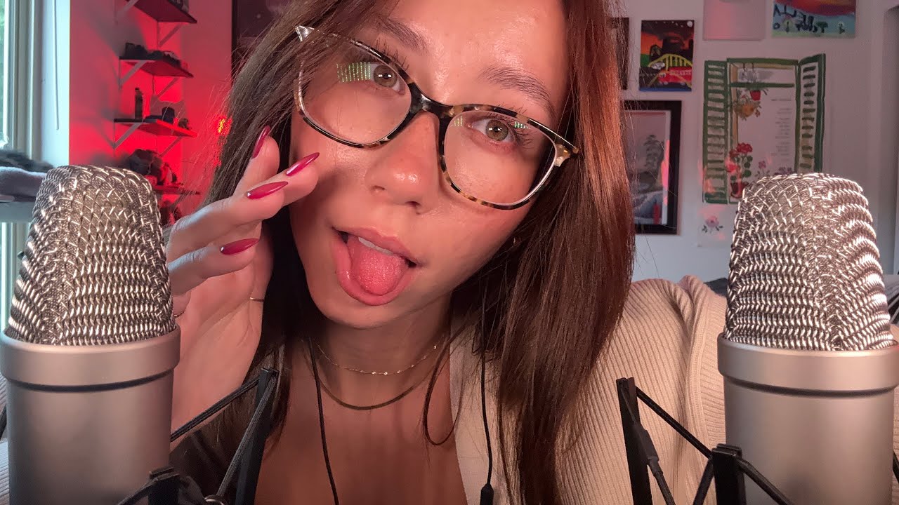 ASMR | Super Tingly Ear to Ear Fast Mouth Sounds