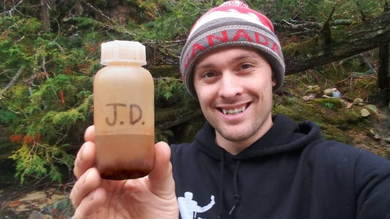 I Found a Snuffer Bottle That STILL Has GOLD Inside!!