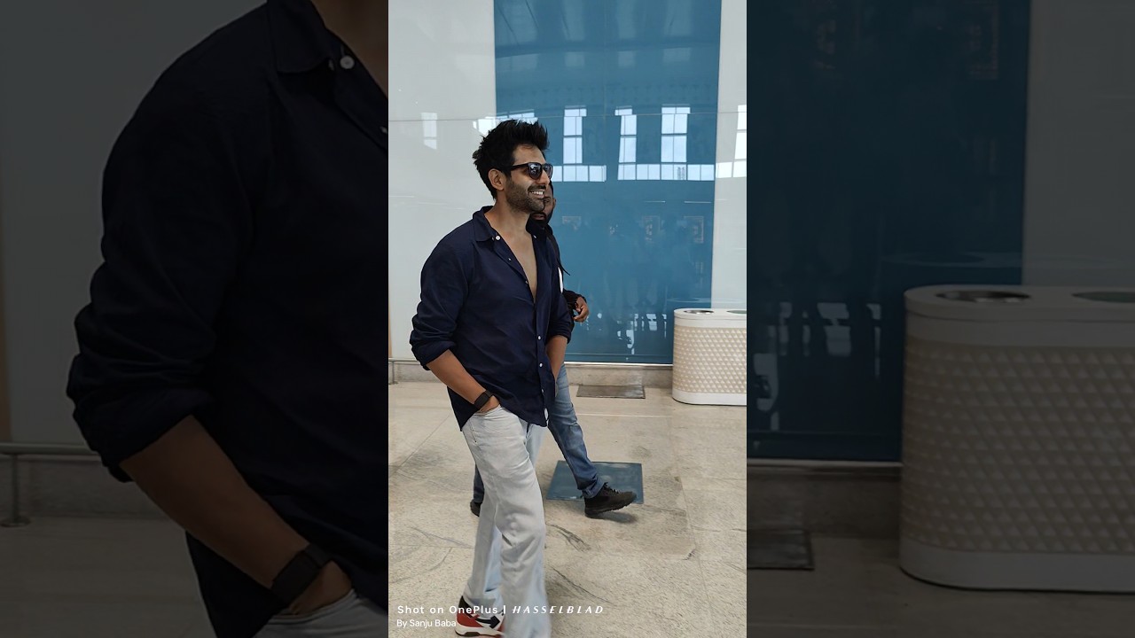Kartik Aryan 😎 entry at Gwalior Airport #kartikaaryan #saurabhshahare #gwalior #airport