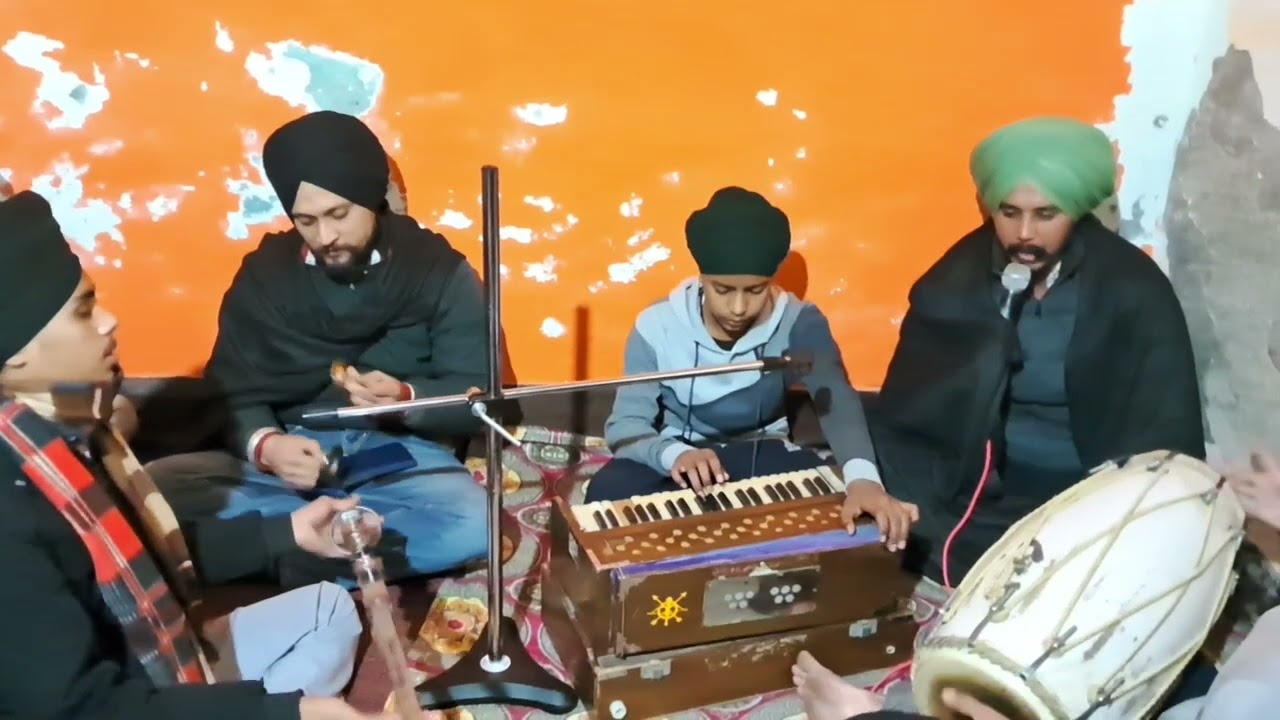 ਲੈ ਲਿਆ ਅਵਤਾਰ ਨੂਰੀ ਮਹਿਫਲਾਂ ਸਜਾਉਣ ਨੂੰ 