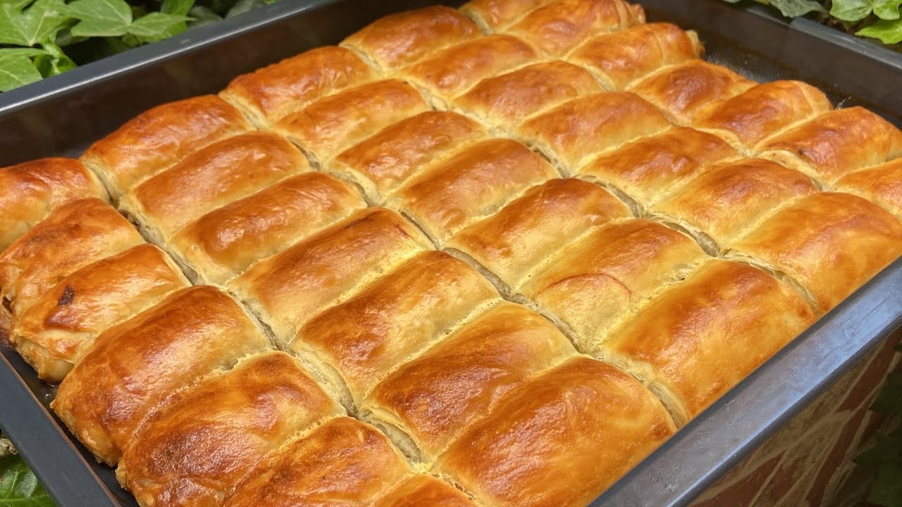Baklava Hamurundan Kat Kat Çıtır Çıtır El Açması Börek💯El Açması Kıymalı Börek Tarifi