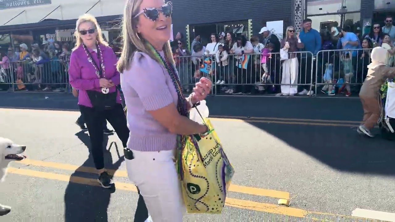 Fairhope’s Mystic Mutts of Revelry 💜💚💛 