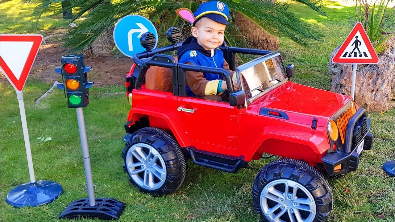 Dima bracht verkeersborden en verkeerslichten