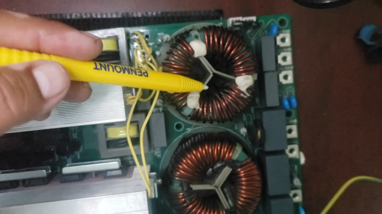 Tarjeta de UPS Tripplite de 16 KVA   HD 720p