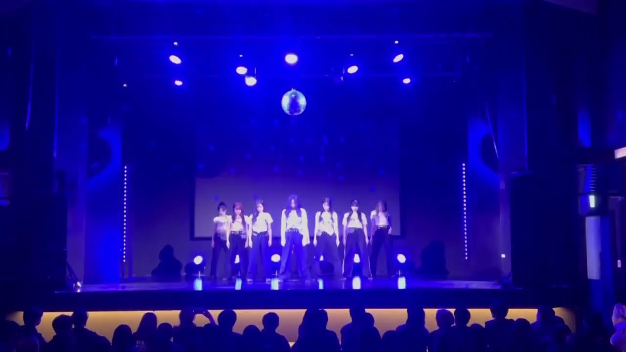 2025 11 22 銀杏祭　ガールズ有志
