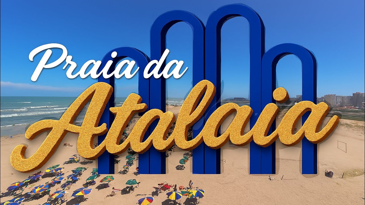 Praia da Atalaia na Orla de Aracaju vista de cima.