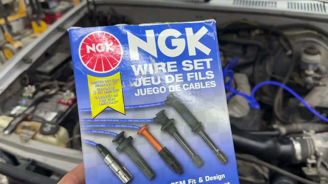 1991 Toyota pickup spark plug wire replacement .￼