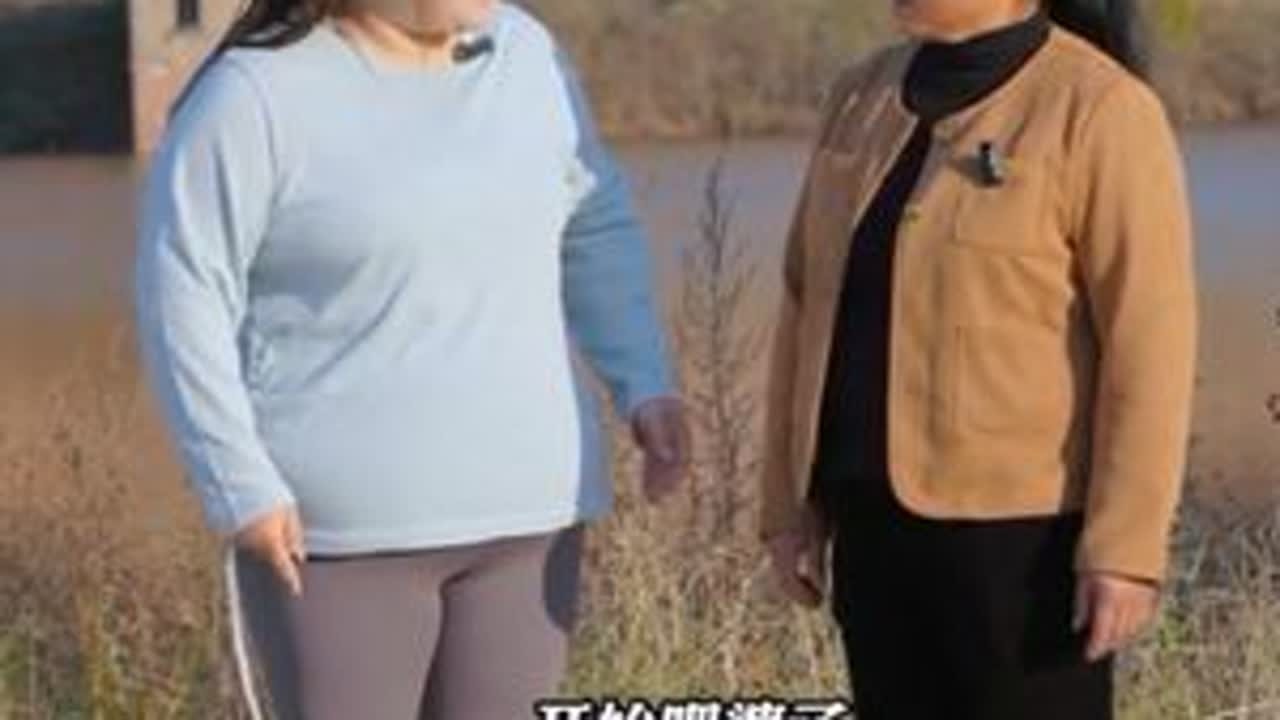 俺姆天天也是嘴可硬，今天可叫她也体验一把我的运动量，这件事可不是只动嘴皮子这么简单的，还是要靠自己的毅力坚持！！#我的乡村生活 #记录真实生活 #我的抖音生活日记 #美丽文龙