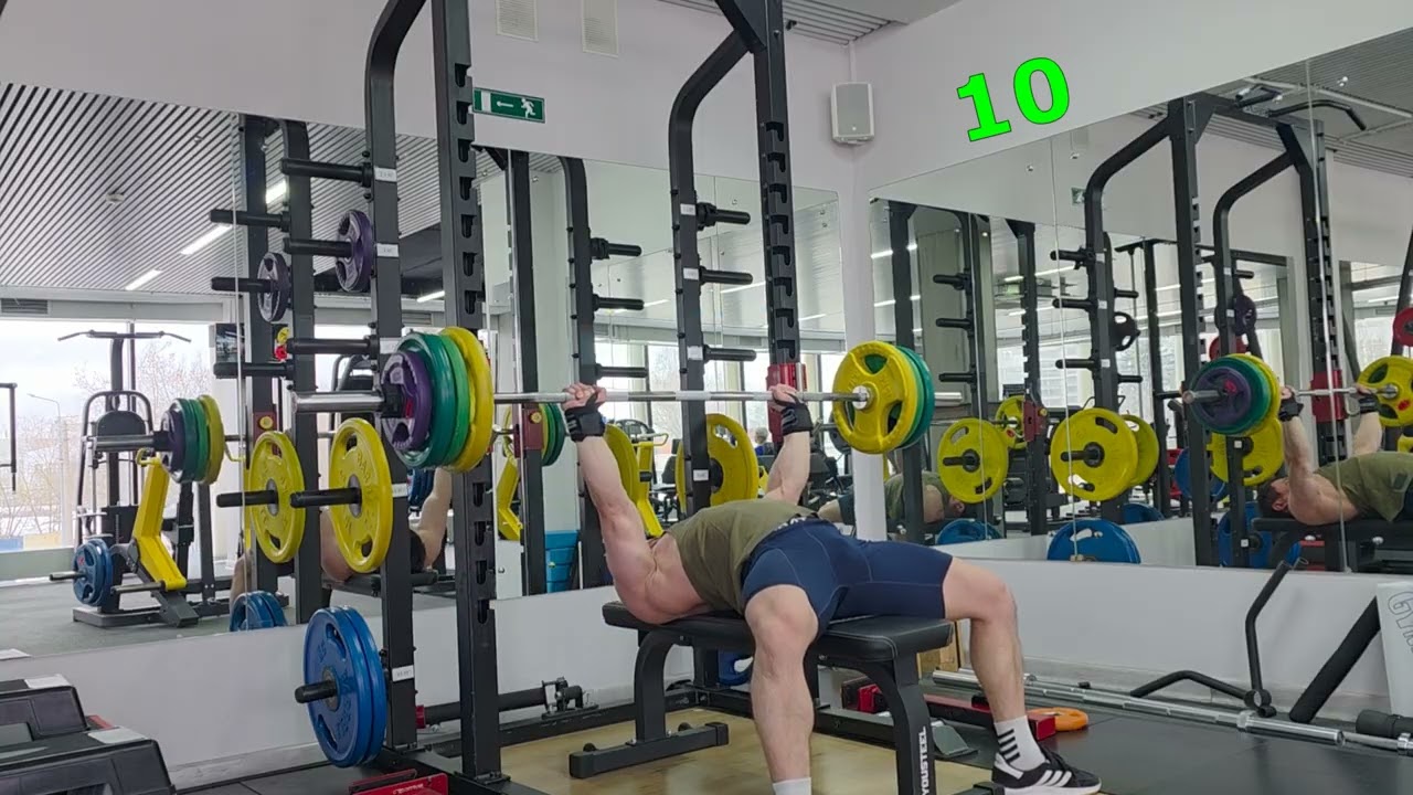 Жим лёжа 100х10 (4 подхода) тренировки в экспериментальном режиме /фрагменты жимовой тренировки/