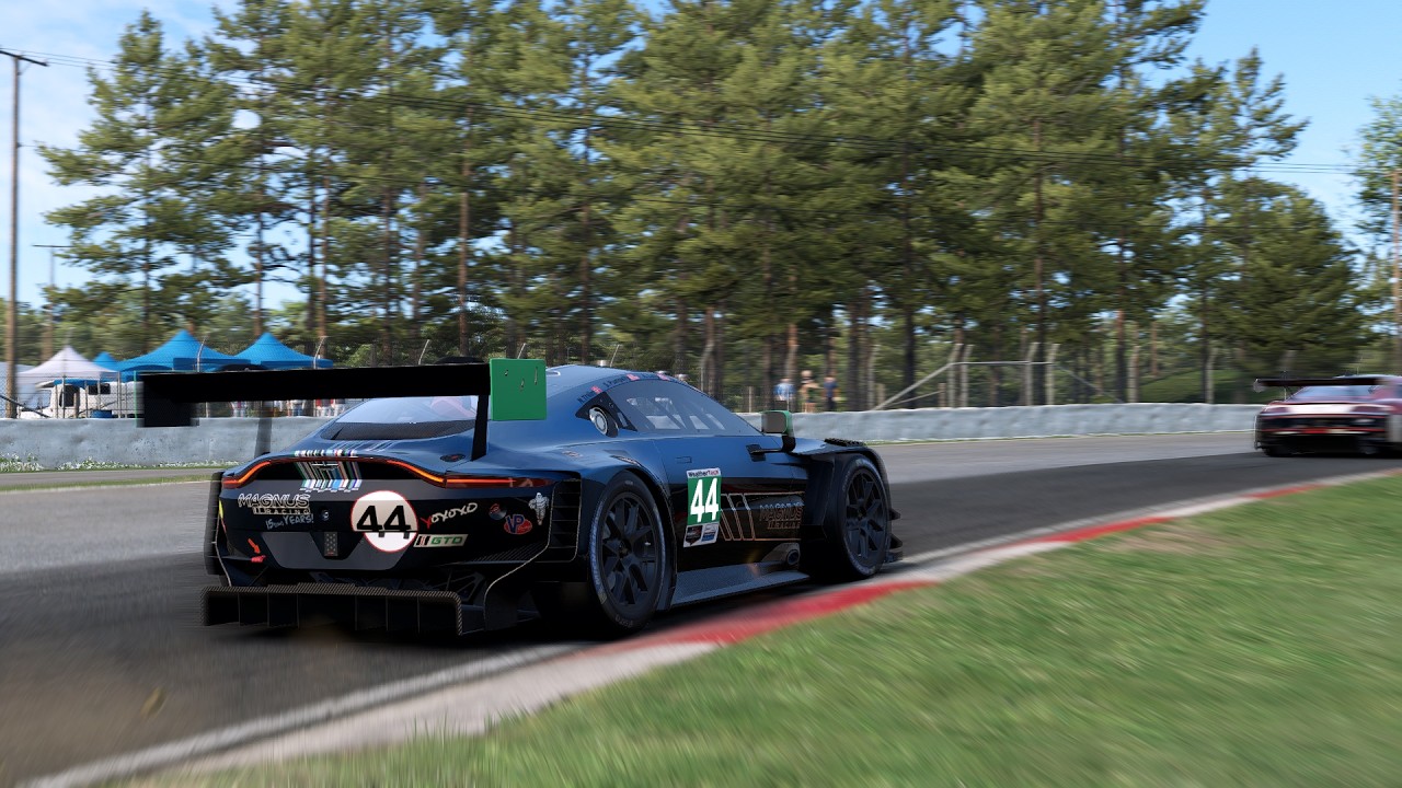 Automobilista 2 - Aston Martin Vantage GT3 Evo at Canadian Mosport Park IMSA Gameplay