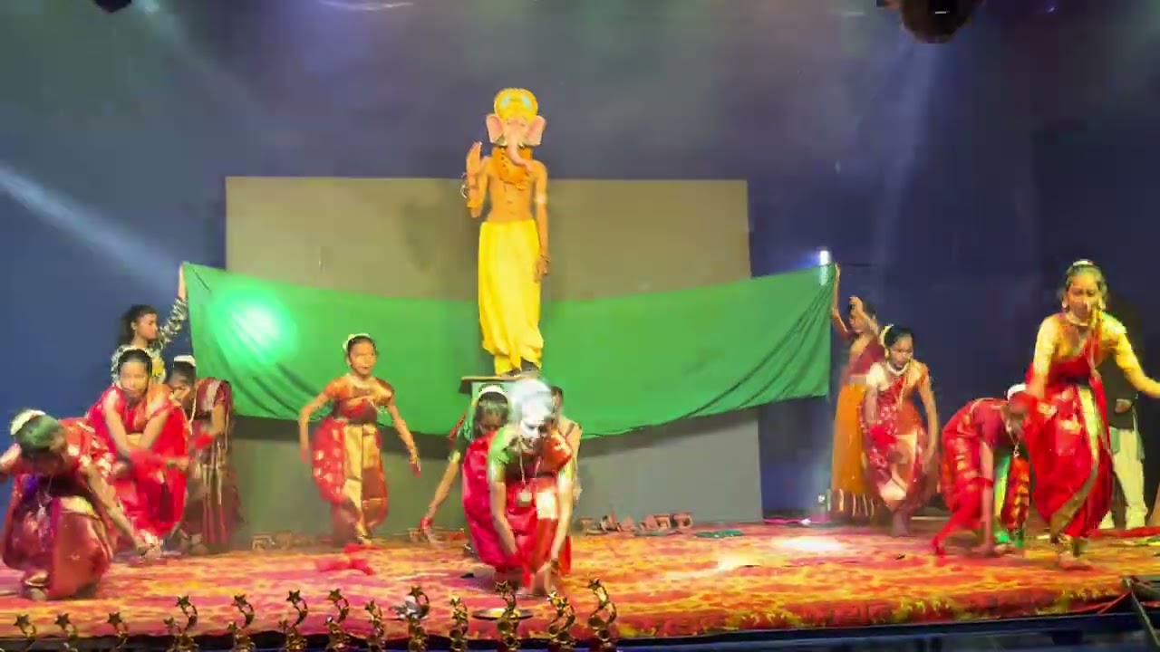 Divine Dance Academy mai  performance