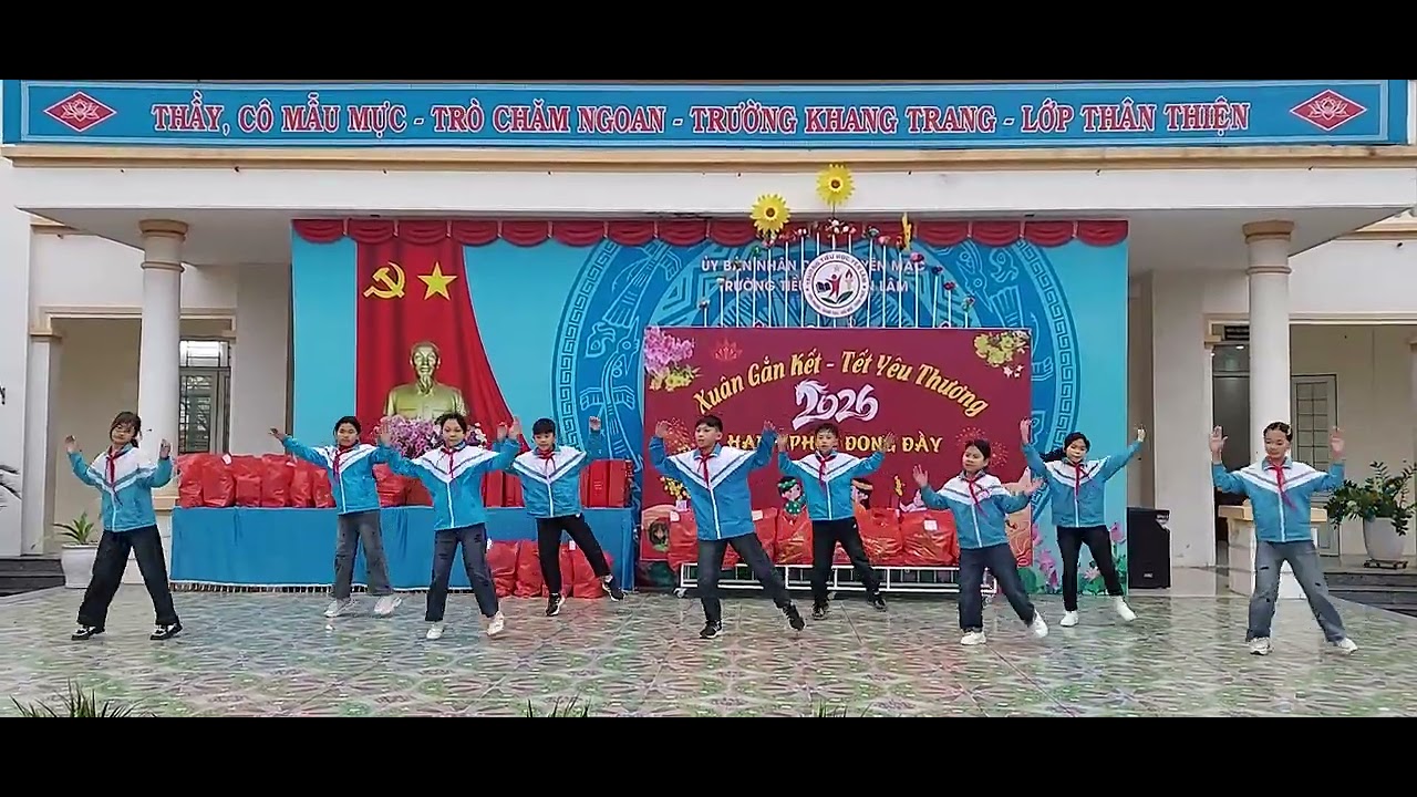Tết là Tết sum vầy: HS trường TH Yên Lâm