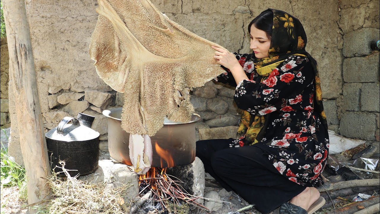 Village Life in Afghanistan | Traditional Afghan Rumen Recipe