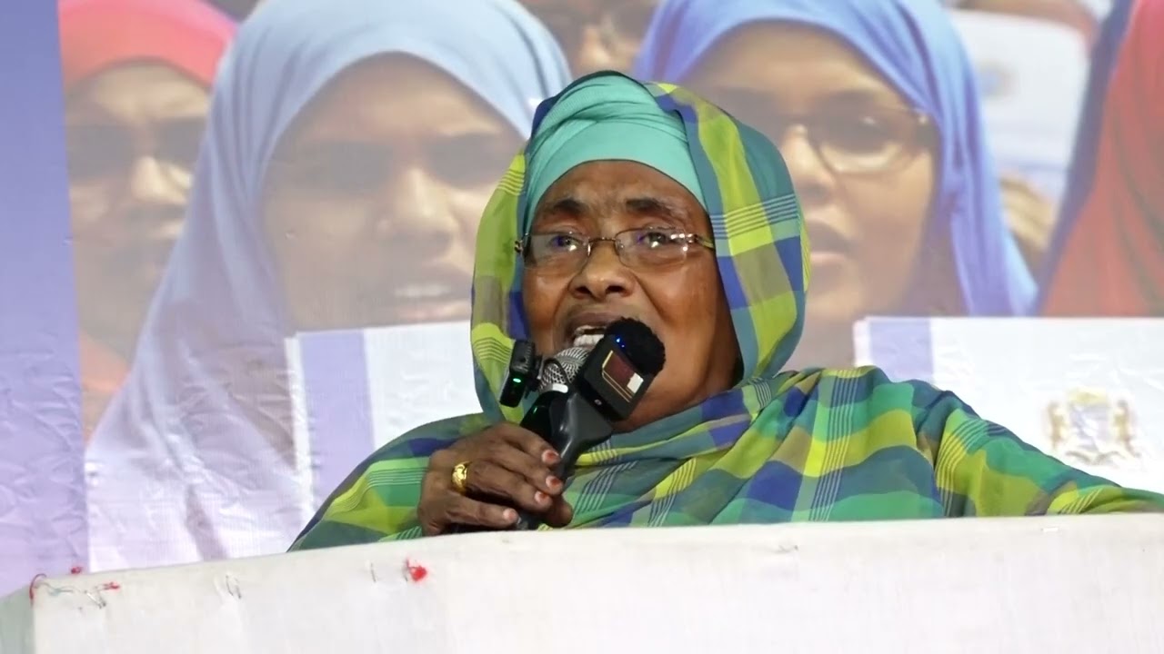 Munaasabad lagu taageerayay dhameystirka Dastuurka dalka ayaa lagu qabtay magaalada Muqdisho.