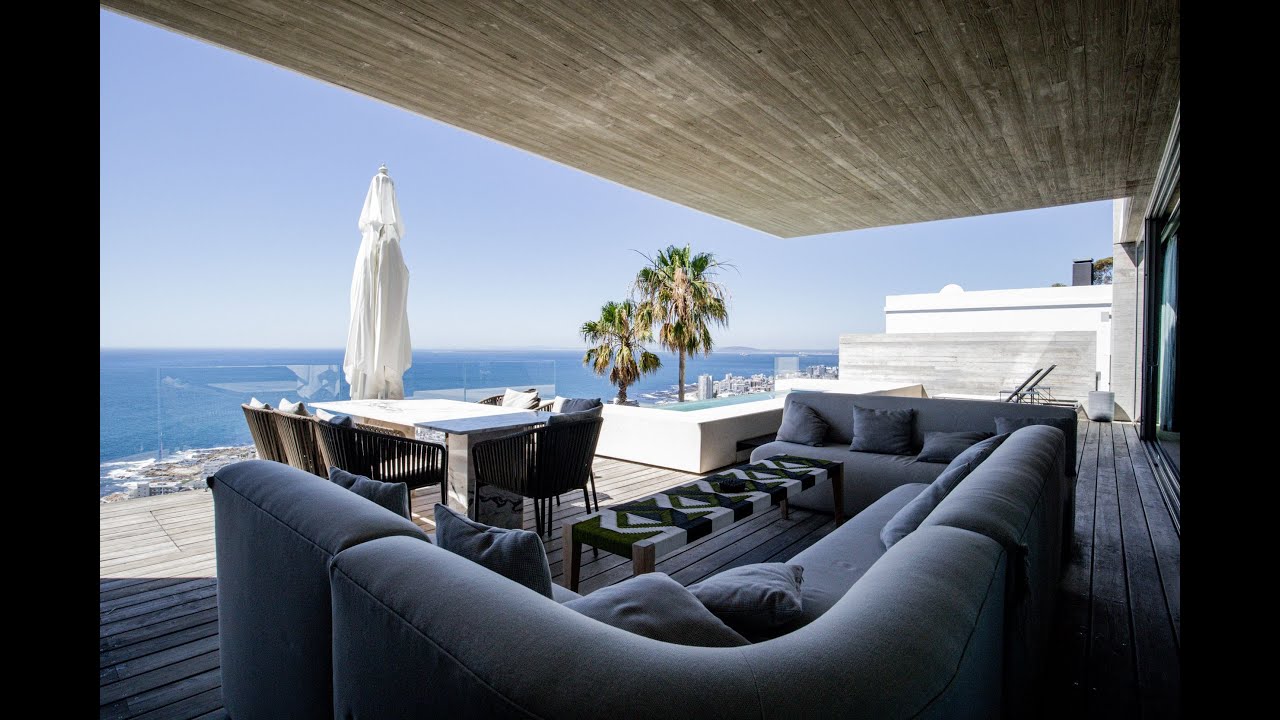 5 Bedroom Villa in Bantry Bay