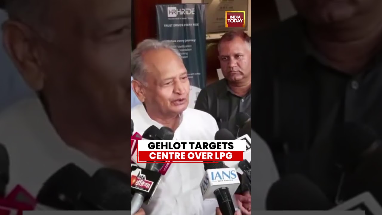 Ashok Gehlot Targets Centre Over LPG Hike | Says Women Hit Hard by Rising Cylinder Prices