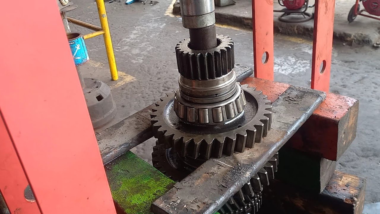 DESARMADO GEARBOX VOLVO VT2214