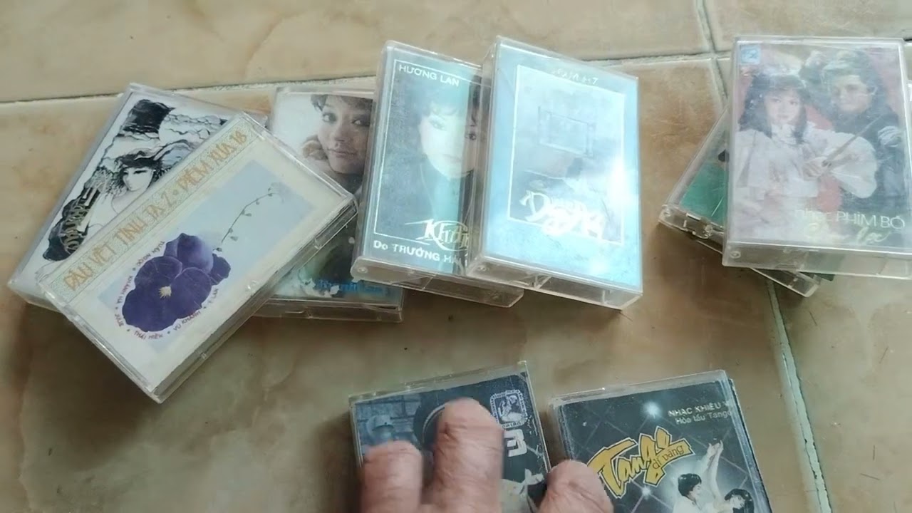 Bán bìa zin.. alo 0937899886
