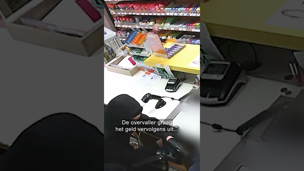 Man met vuurwapen overvalt tankstation Doorwerth |Plaats Delict